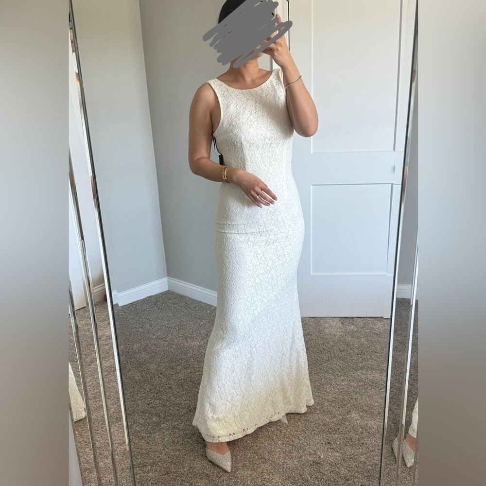 Elegant White Lace Sleeveless Long Dress